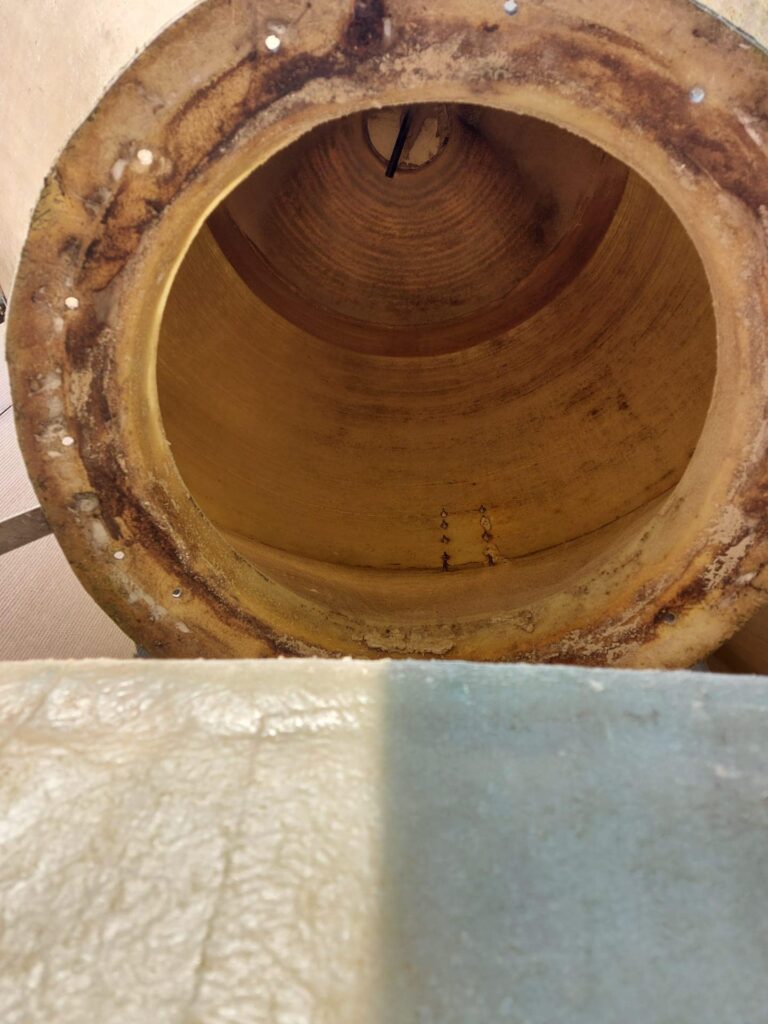 binnenkant silo na het reinigen